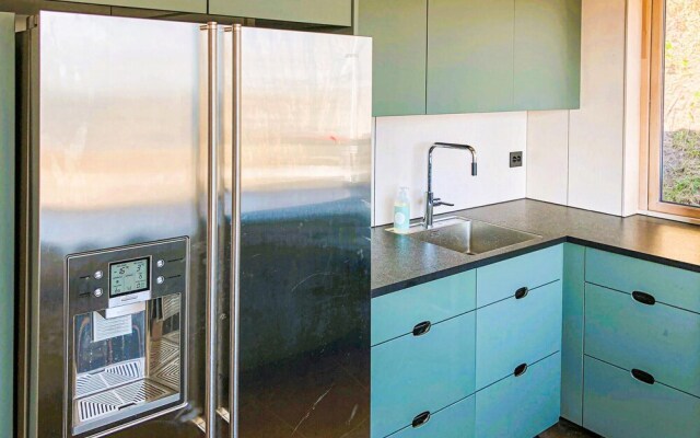 Amazing Home in Farsund With Wifi and 5 Bedrooms