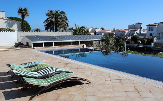 Villa 8003 Freser 4