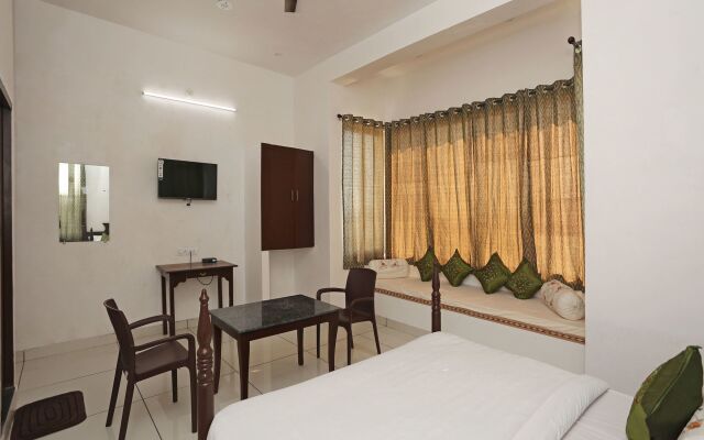 OYO 9723 Home Farm Stay Connaught Palace