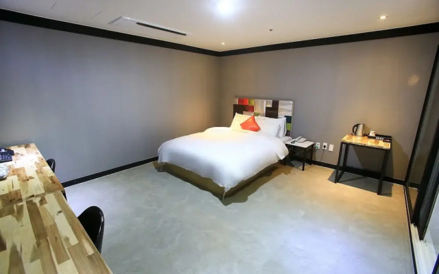 Suwon Yeongtong SG Hotel