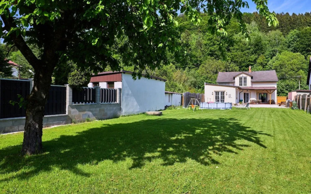 Villa Near Svoboda nad Upou With Pool