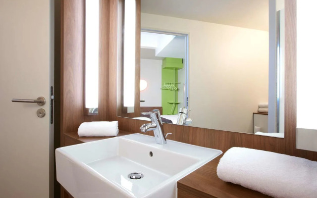 Campanile Nature - Taverny