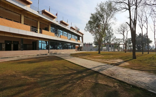 Prakash Farm BY OYO Rooms