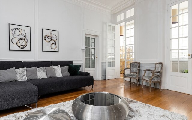 Apartment Saint Michel