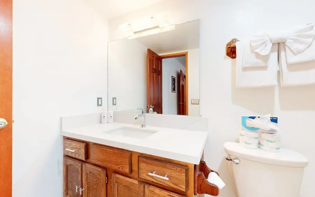 Rainbow S 4 3 Bedroom Condo by RedAwning