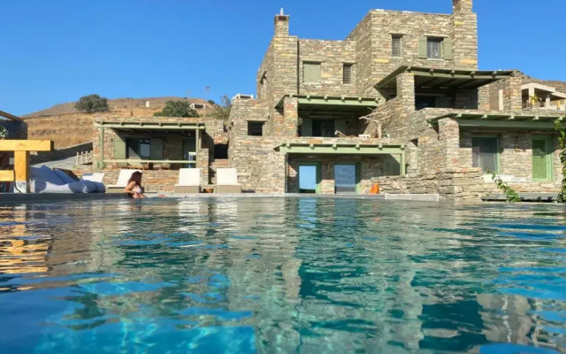 Sea & Stone Villas