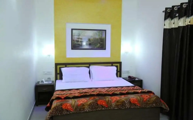 Hotel New SS Residency