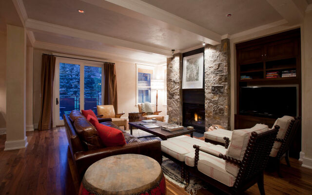 The Auberge Residences at Element 52