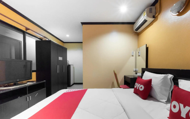 Oyo 75327 Diyana Residence