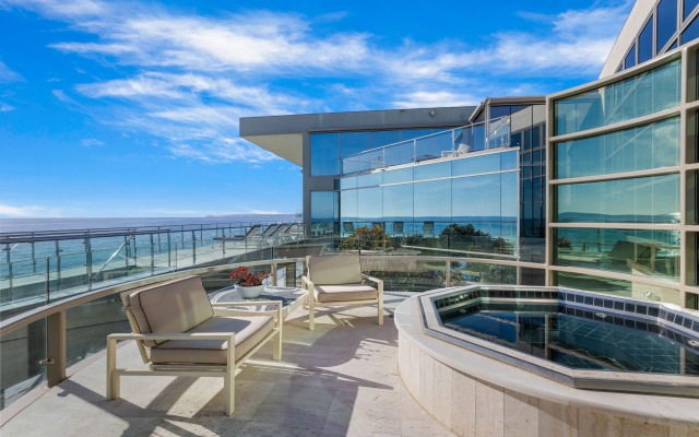 Malibu Glass Estate in Malibu, Malibu
