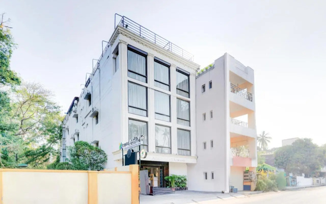 Treebo Aishwarya Grand - 4 km from Promenade Beach