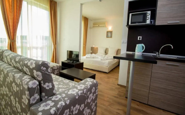 Сарафово Плаза Комплекс