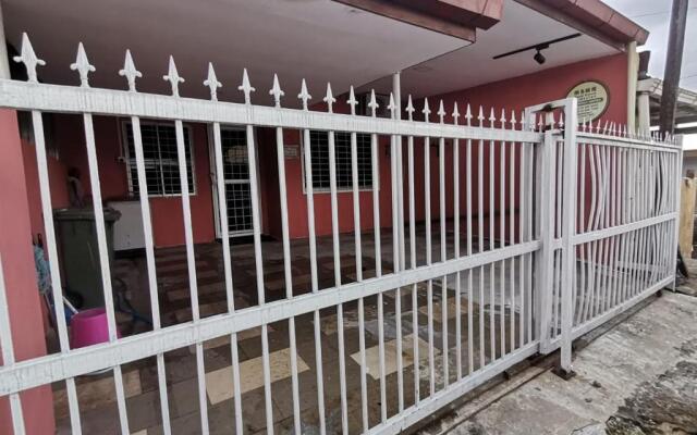 Natol Homestay - Kenyalang Park