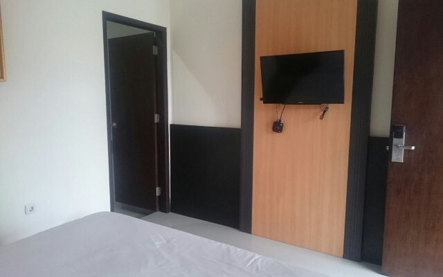 Dormitory Tourism Mirah Banyuwangi