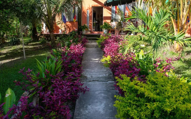 Otorongo RestoBar & Eco Guest House