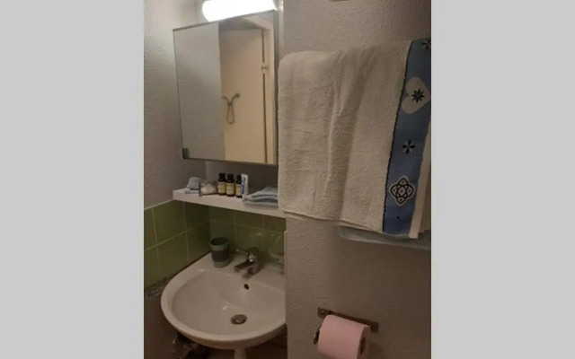 Studio entre verdure et mer