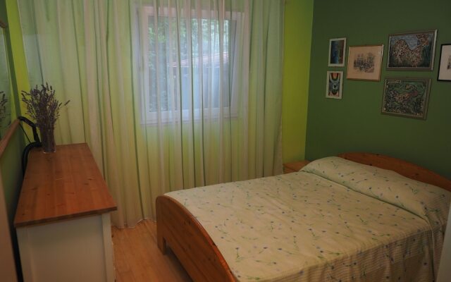 Comfortable Nena Apartment with Nice View