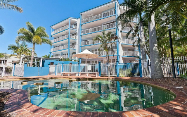 White Crest Apartments