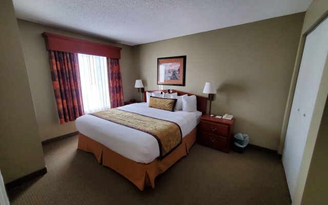 GrandStay Hotel and Conference