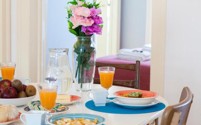 Bairro Alto 3 Bedroom Patio Flat!