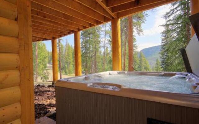 Grand Moose Lodge Home