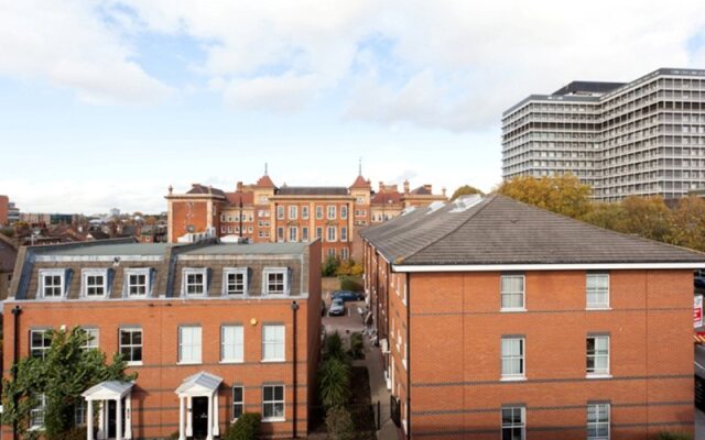 Stylish and Cozy Studio Apartments Hammersmith