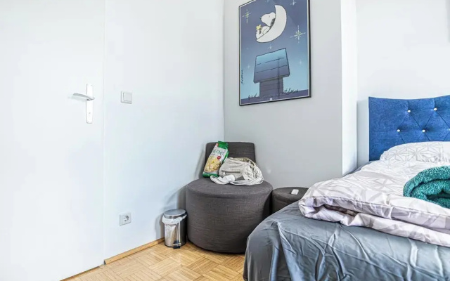 Comfy 4BR Apt Ideal for Groups Families