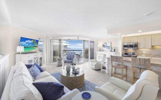 Cozy Beachfront Getaway With Pool and spa