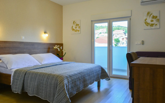 Luxury Apartments Villa Tea