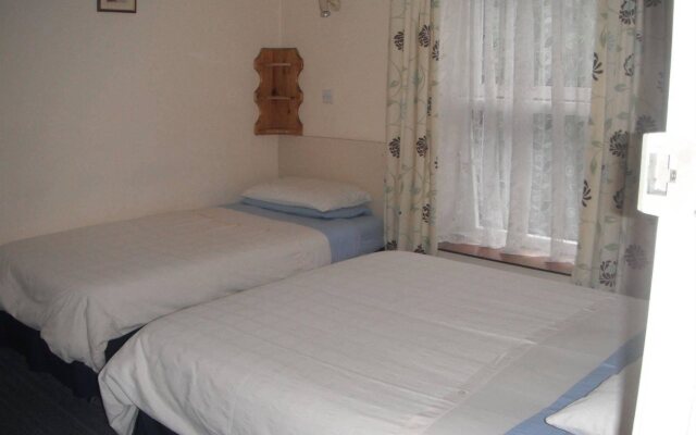 Clon Ross Guesthouse