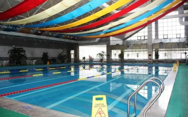 Beijing Floral Plaza Hot Spring Hotel