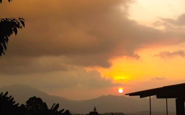 Riveston Holiday Home Stay