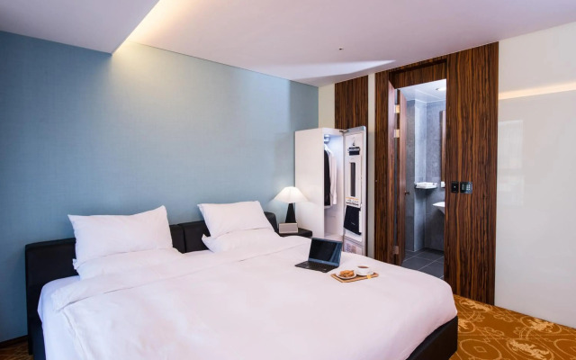 Hotel Leo