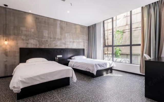 Nanjing Xinjiekou Lizhi Hotel
