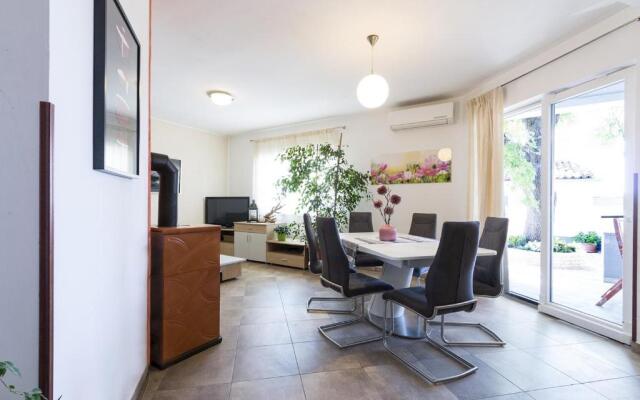 Apartment Carmen