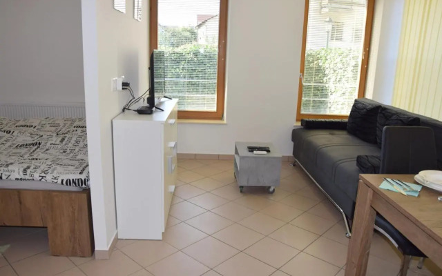 COMFY and BRIGHT Apartment