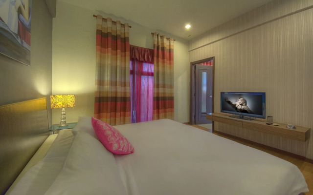 Arenaa Deluxe Boutique Hotel