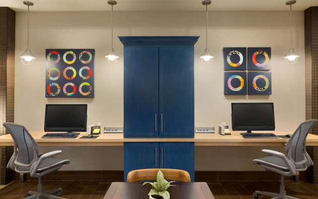 Home2 Suites by Hilton Glendale - Westgate