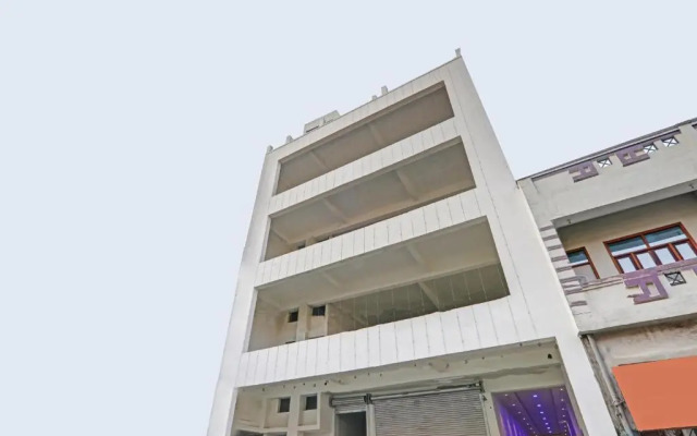 OYO 2263 Hotel Govinda Royal