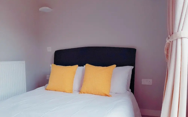 JQ Stylish City Apartment