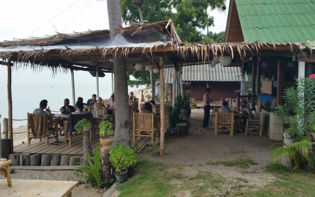 O Sole Mio Beachfront Resort