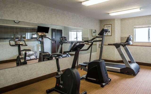 Sleep Inn & Suites Niantic North