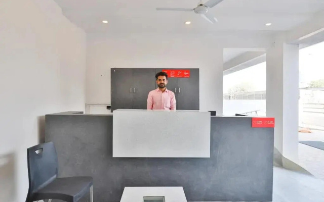 Nova Hotel New Crossroad By OYO Rooms