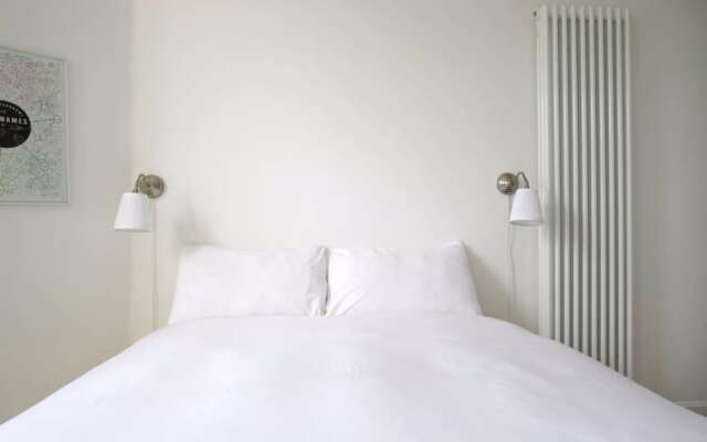 1 Bedroom Apartment In Royal Mile