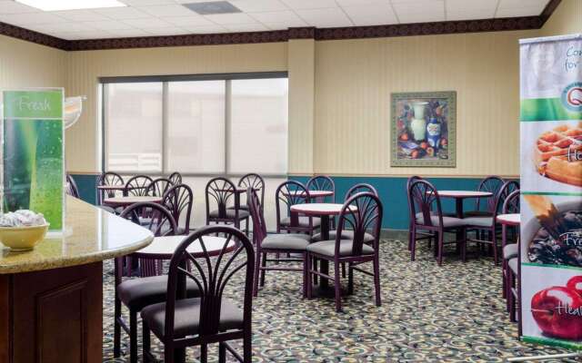 Quality Inn Columbus, MS