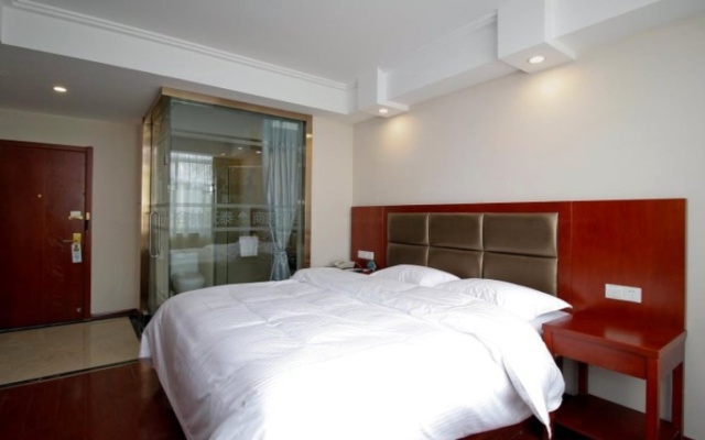 GreenTree Inn HeFei LongChuan Road South Hefei Railway Station Business Hotel – Guest Rooms – Hefei