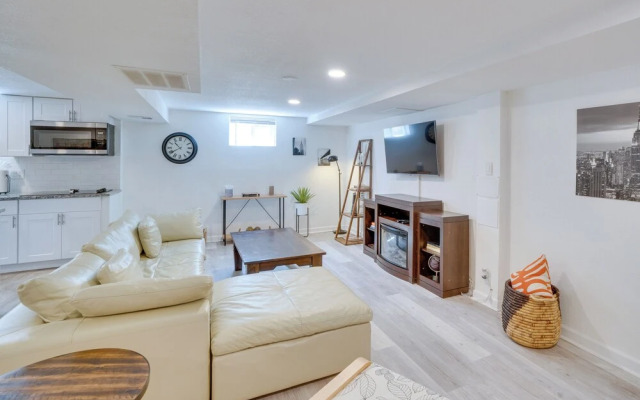 Sleek & Central Centennial Apartment w/ Fireplace!