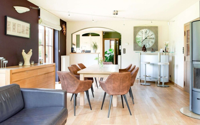 Garden-View Villa in Habay-la-Neuve with Sauna