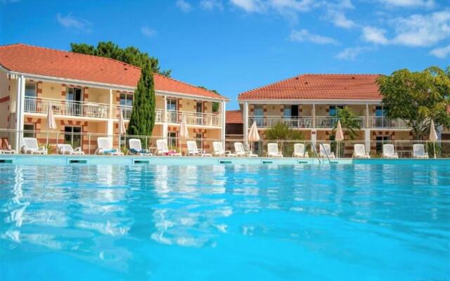 Appartement 6 personnes totalement rénové avec piscine