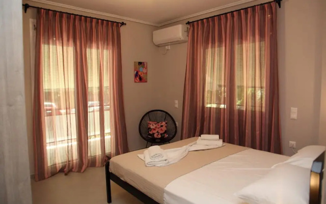 Ariadni s Athenian Apartment